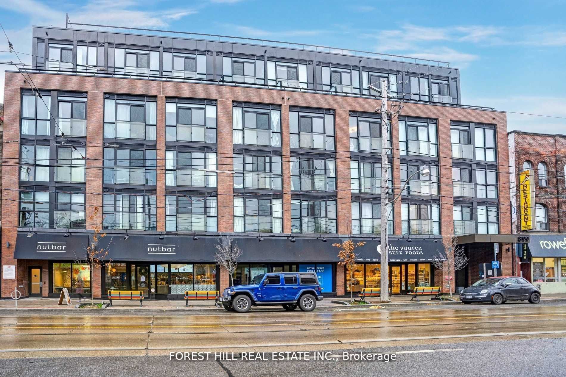 202-899 Queen Street E, Toronto, ON, M4M 1J4