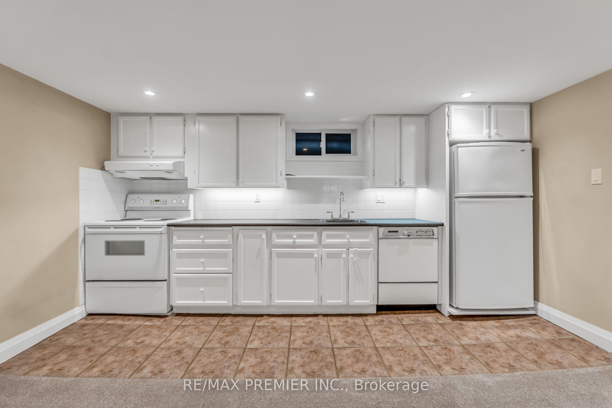 Lower Level-5 Killarney Road, Toronto, ON, M5P 1L7 photo 5