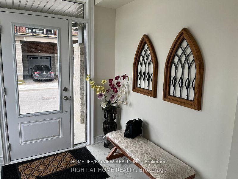 7 Griffith Street W, Aurora, ON, L4G 7B6 photo 3
