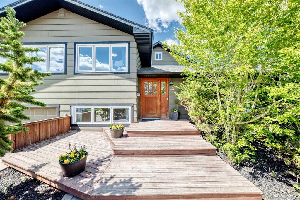 43 Westview Drive SW, Calgary, AB, T3C 2R8 photo 3