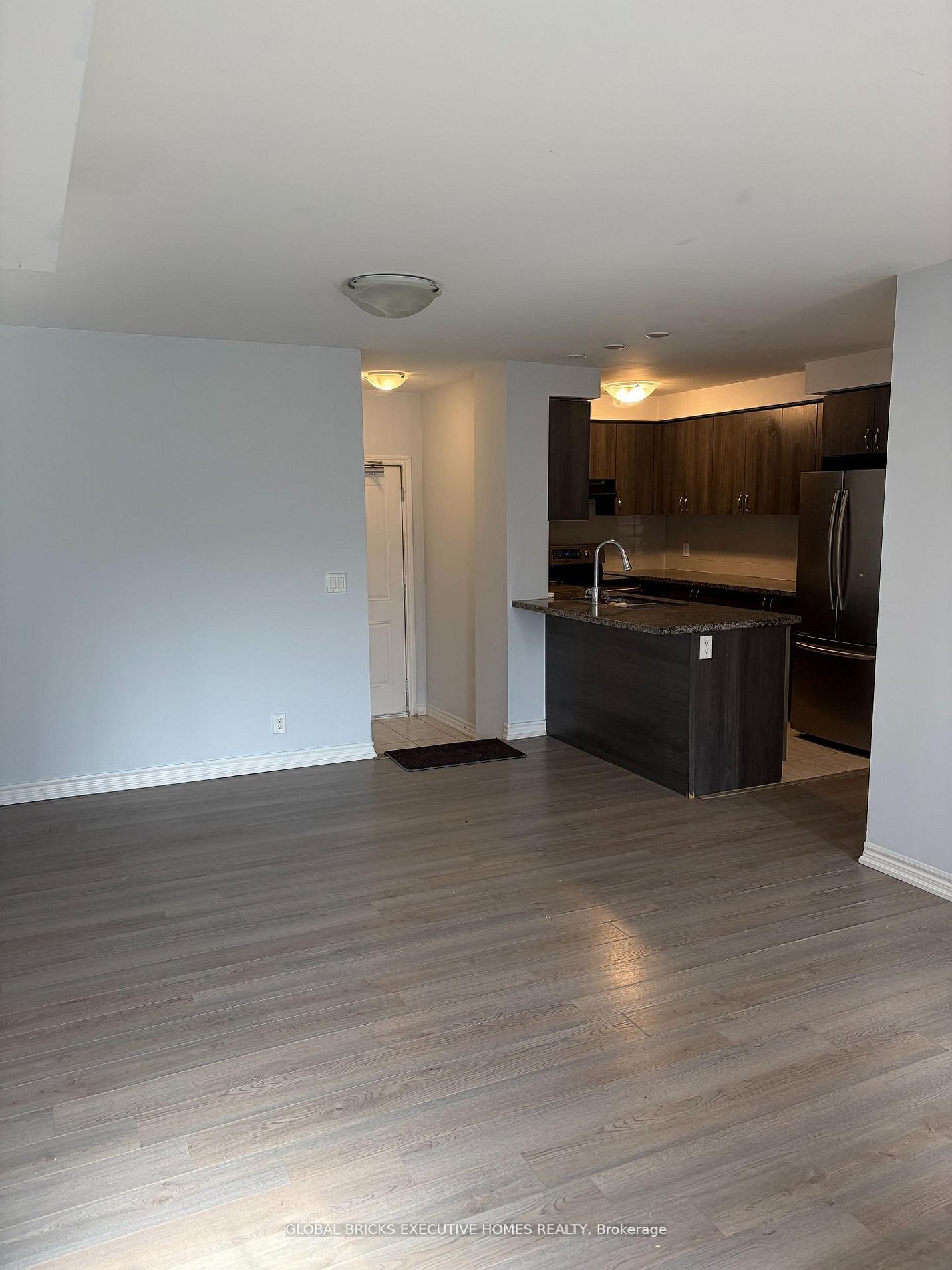 130-2500 Hillrise Court, Oshawa, ON, L1L 0M6 photo 3