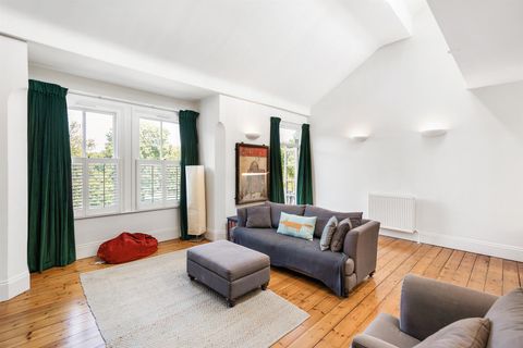 Putney Bridge Road, Putney, London SW15