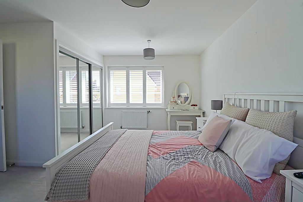 Additional image 6 of 4 bed detached house for saleEdmund Close, Rochford SS4