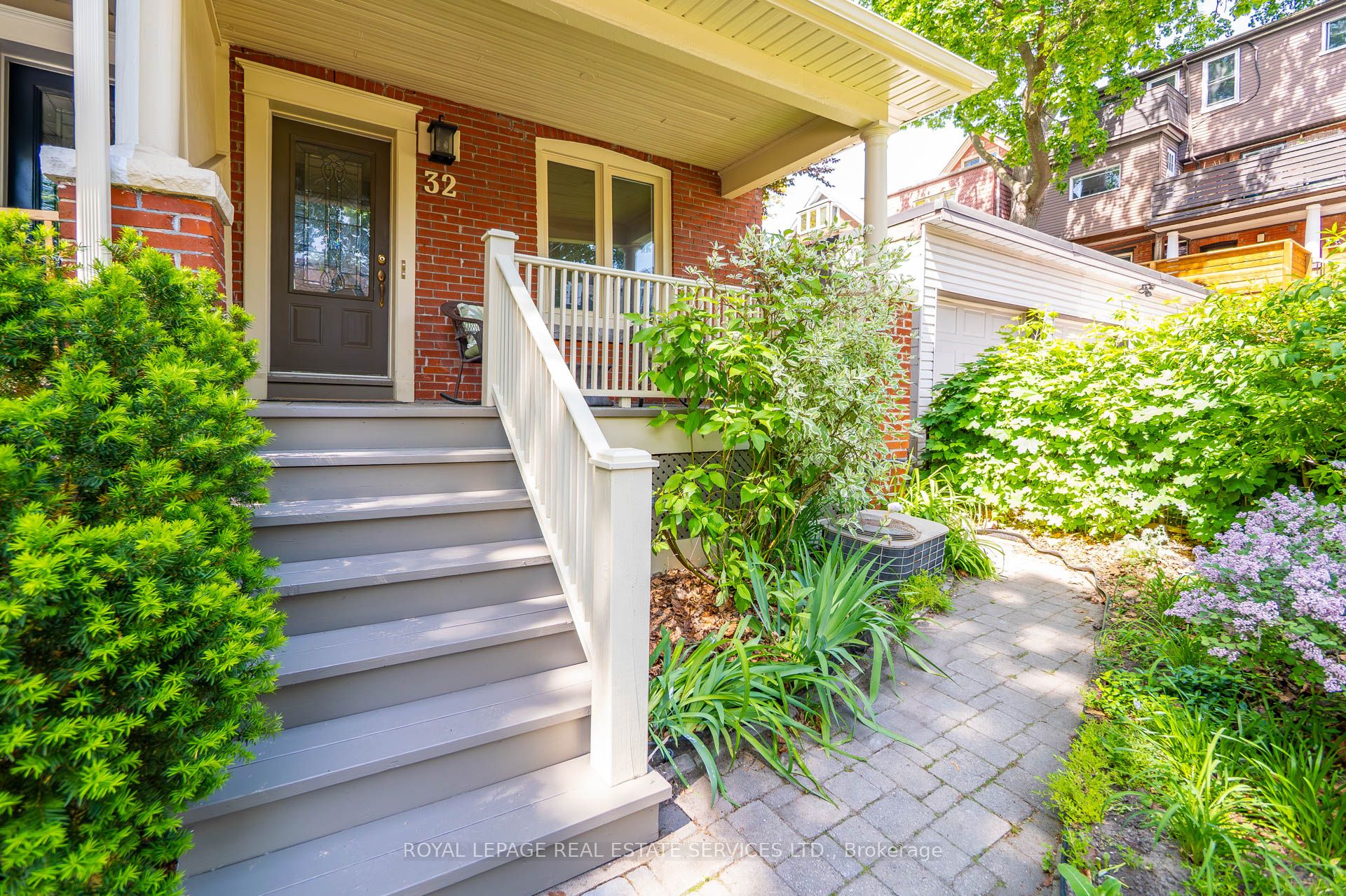 Additional image 5 of 32 Hillsview Avenue, Toronto, ON, M6P 1J5