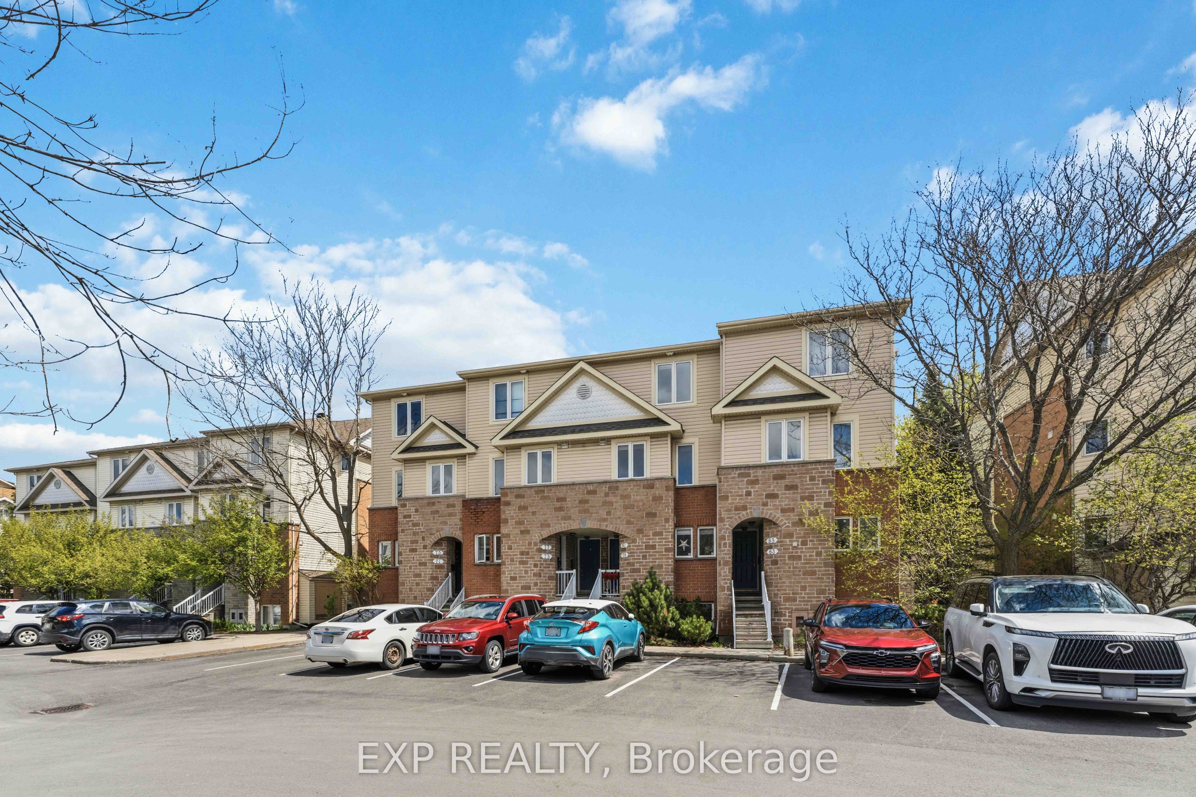 81 Strathaven Private, Ottawa, ON, K1J 1K7
