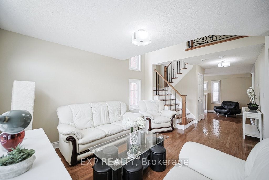 Additional image 5 of 2 Carlson Place, Clarington, ON, L1C 5P6