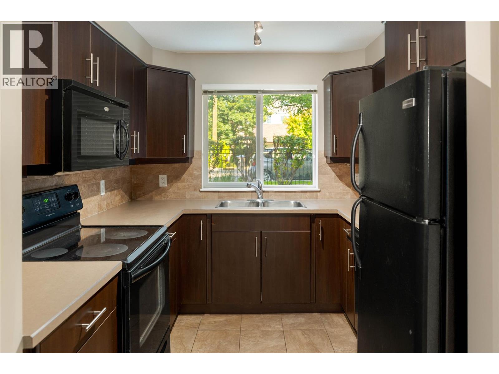 Additional image 2 of 1108-325 Mcintosh Road, Kelowna, BC, V1X2C6