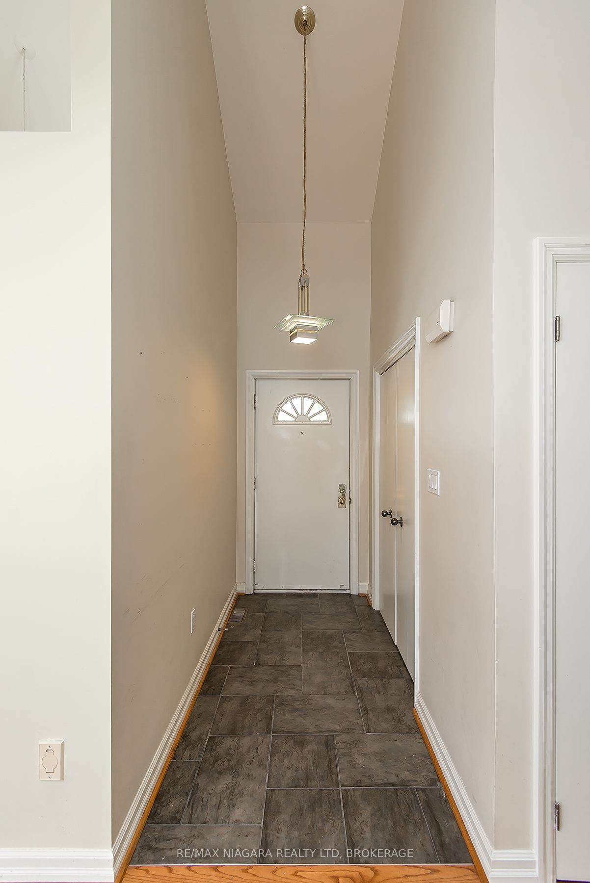 Additional image 6 of 6254 Gore Street, Niagara Falls, ON, L2J 4G5