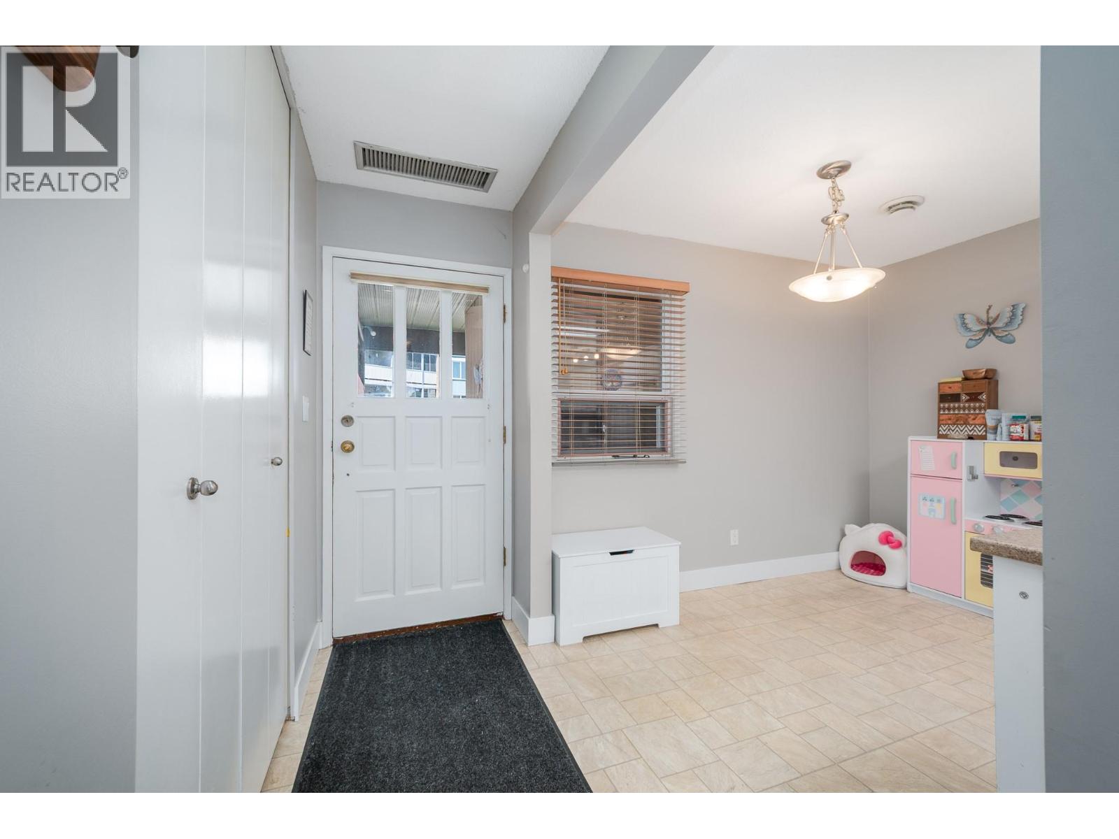 Additional image 4 of 210-1660 Ufton Court, Kelowna, BC, V1Y8G7
