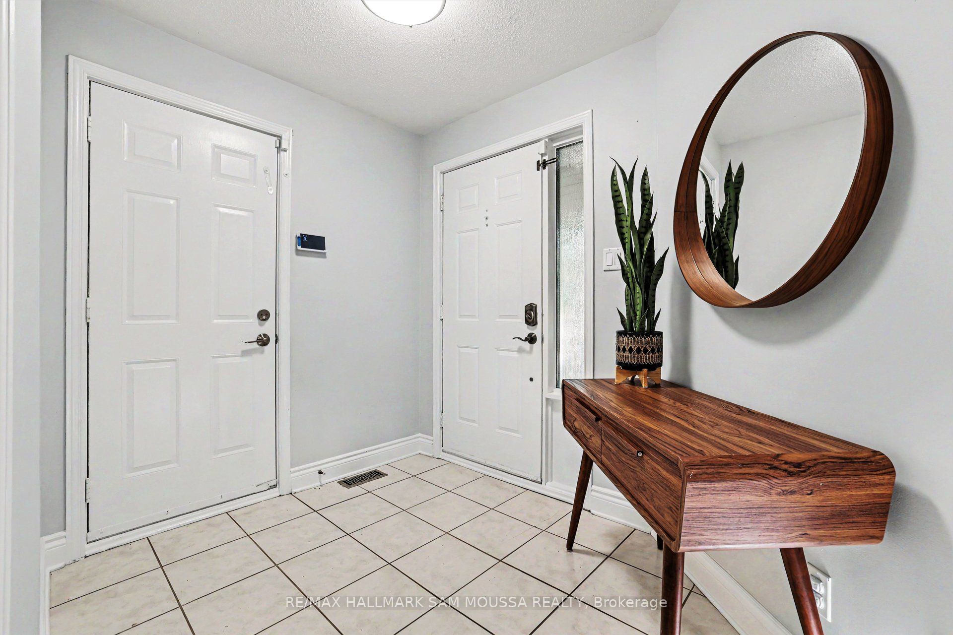 Additional image 4 of 73 Malhotra Court, Ottawa, ON, K1V 1K3