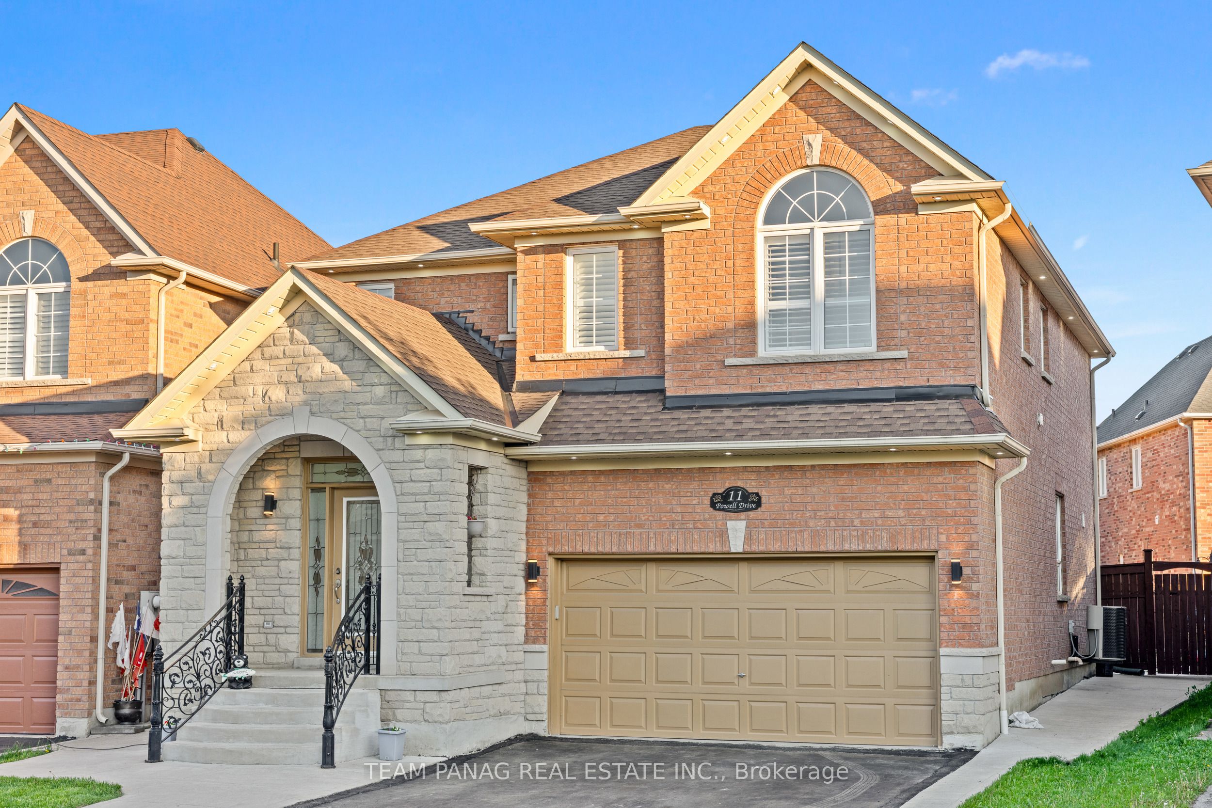 11 Powell Drive, Brampton, ON, L6R 0K9 photo 3