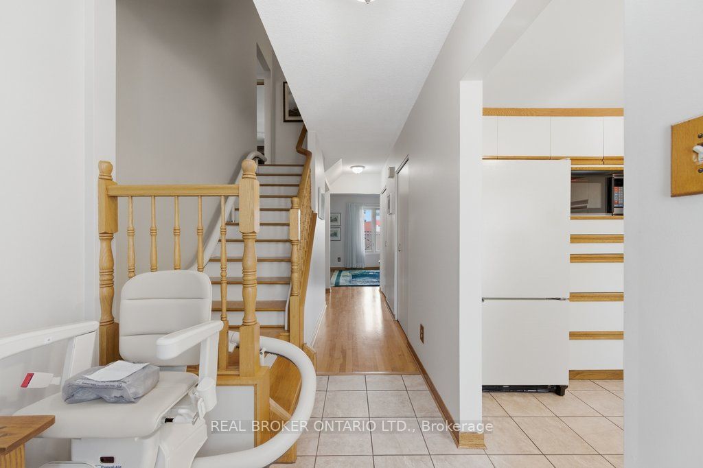 13 Beddoe Lane, Ottawa, ON, K1B 3X9 photo 5