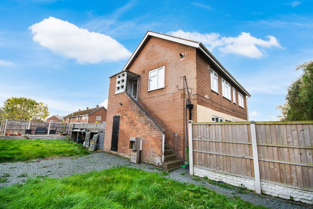 2 bed flat for saleThe Oval, Retford DN22