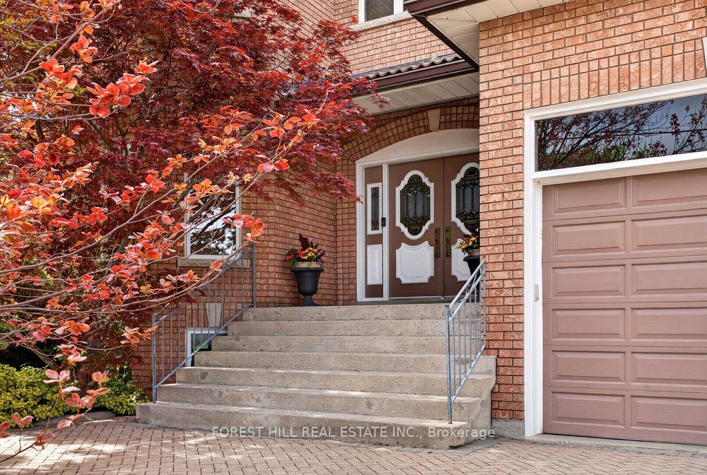 162 Codsell Avenue, Toronto, ON, M3H 3W6 photo 2