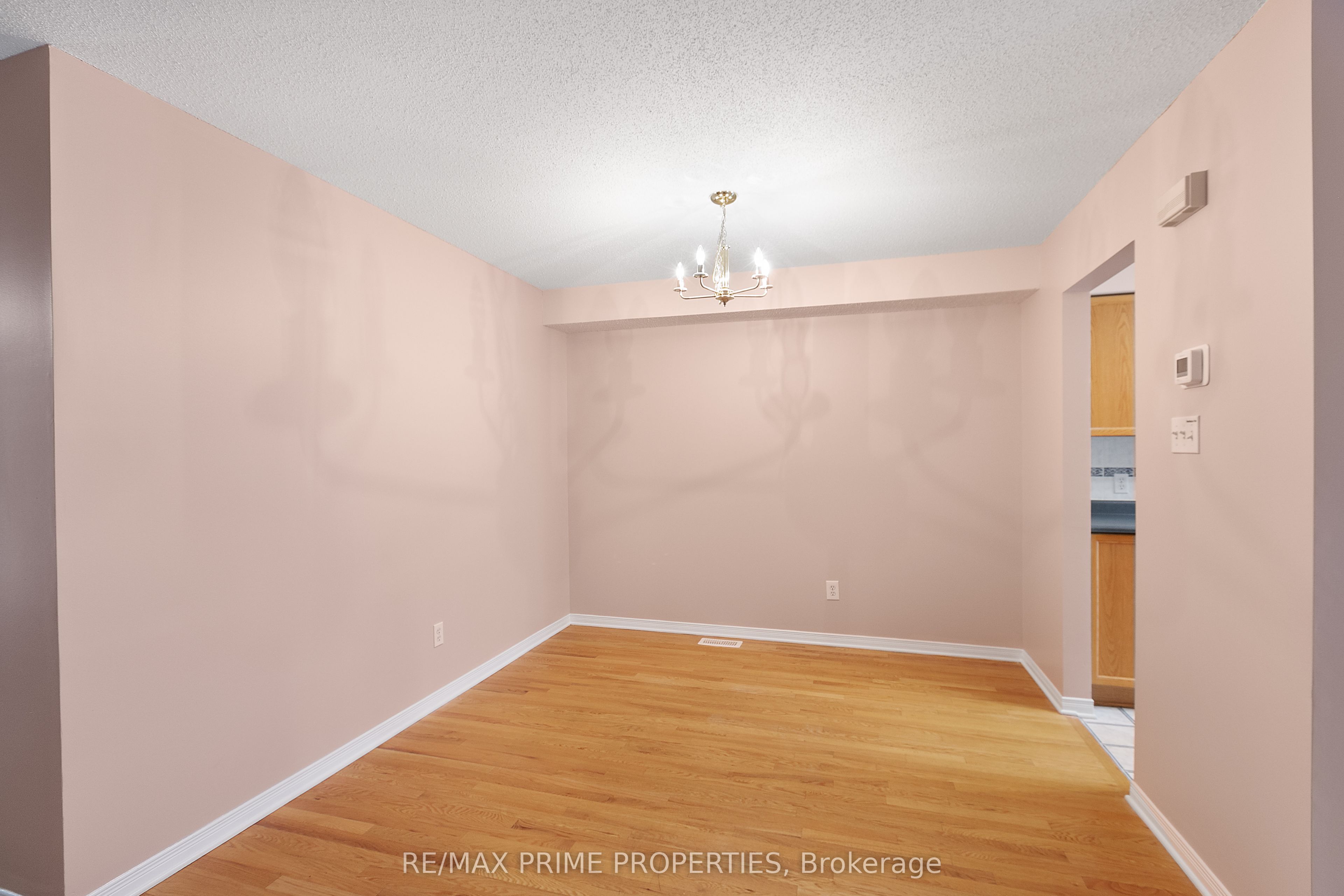 7-211 Station Boulevard, Ottawa, ON, K1G 6P2 photo 5