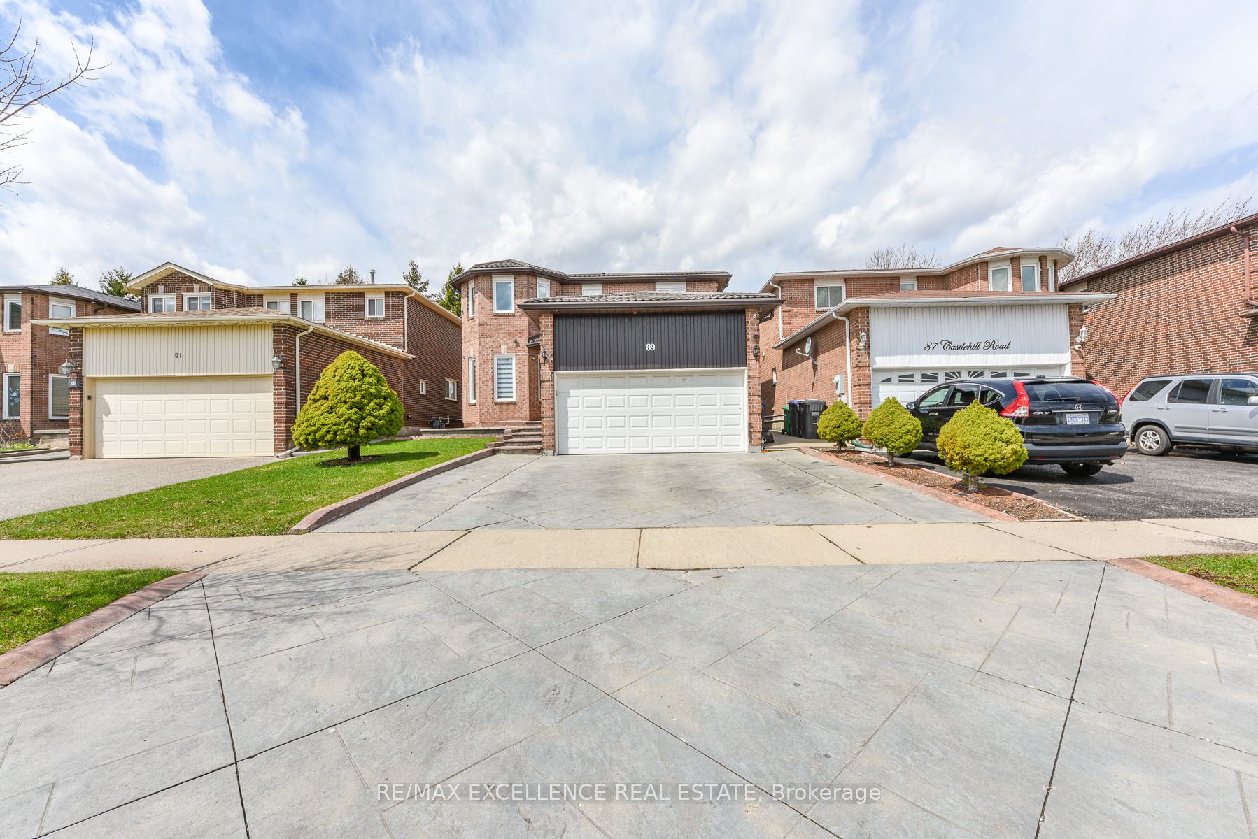 89 Castlehill Road, Brampton, ON, L6X 4C3
