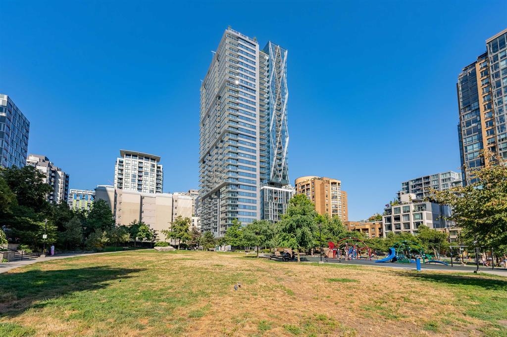 Additional image 2 of 2109-1111 Richards Street, Vancouver, BC, V6B 0S3