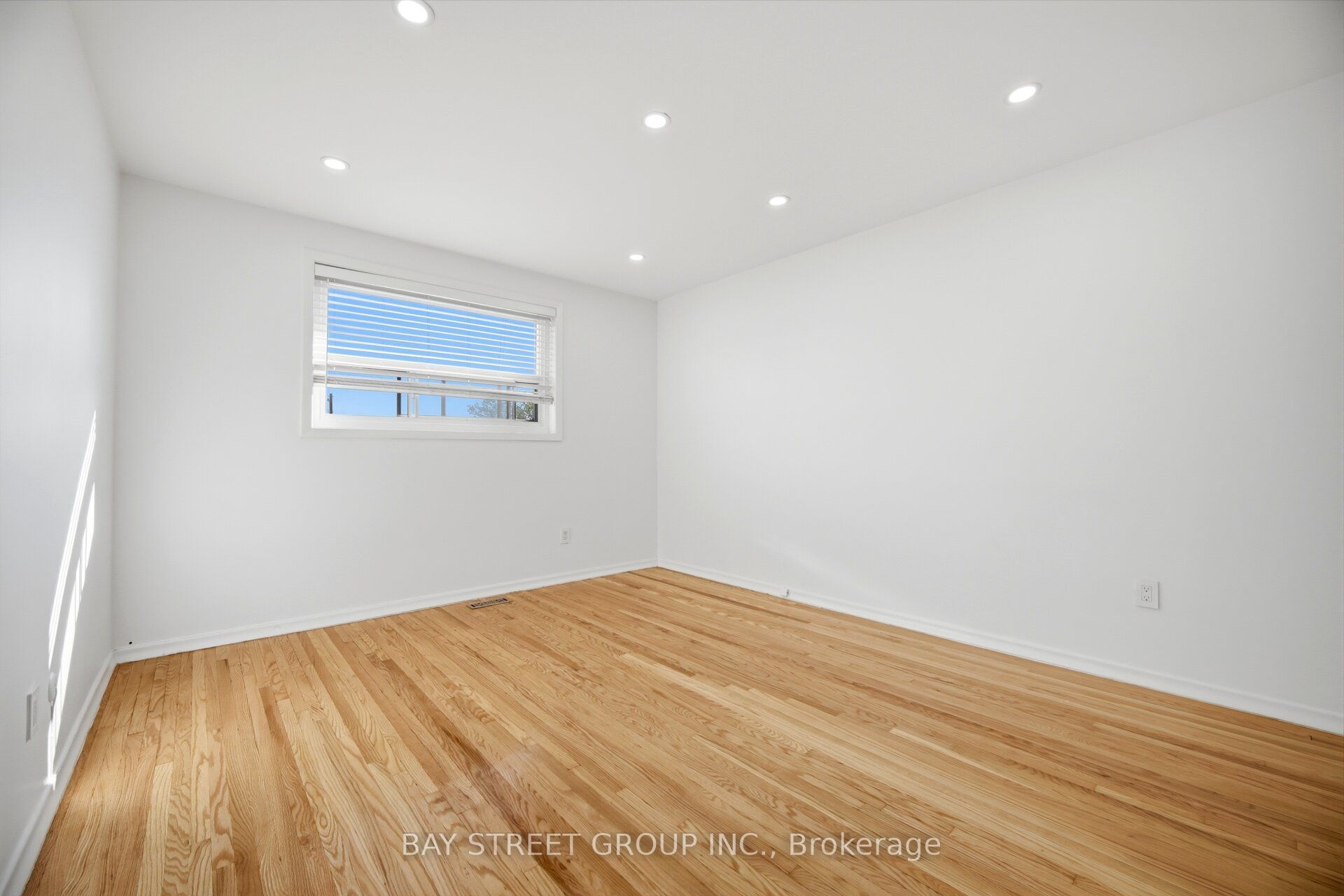 Additional image 6 of 44 Duncanwoods Drive, Toronto, ON, M9L 2C4
