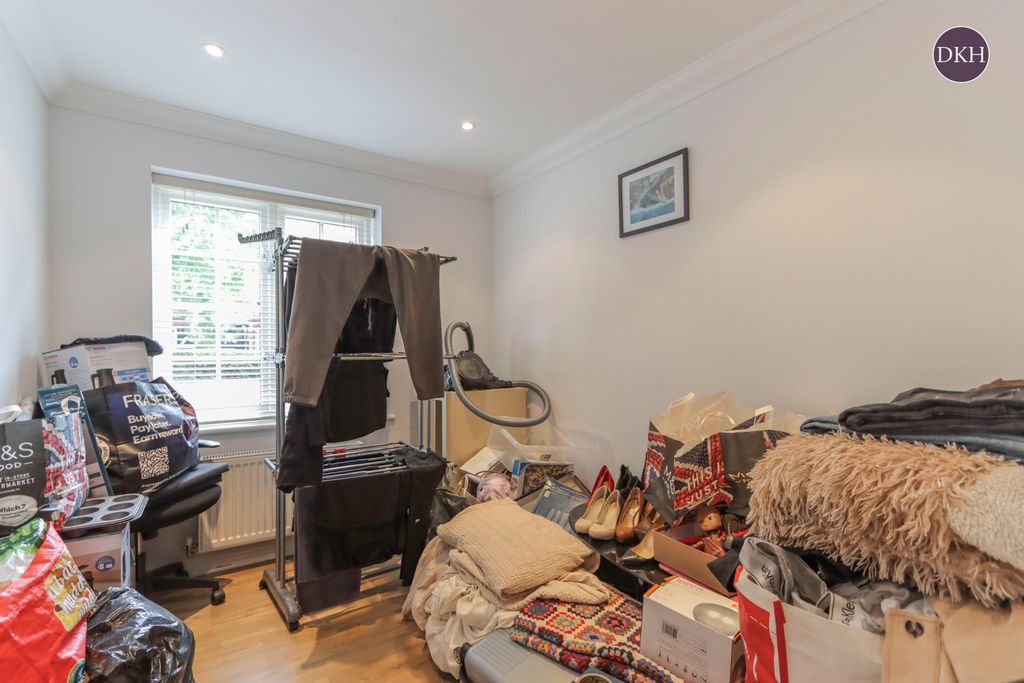 Additional image 9 of 2 bed flat for saleHigh Street, Rickmansworth, Hertfordshire WD3
