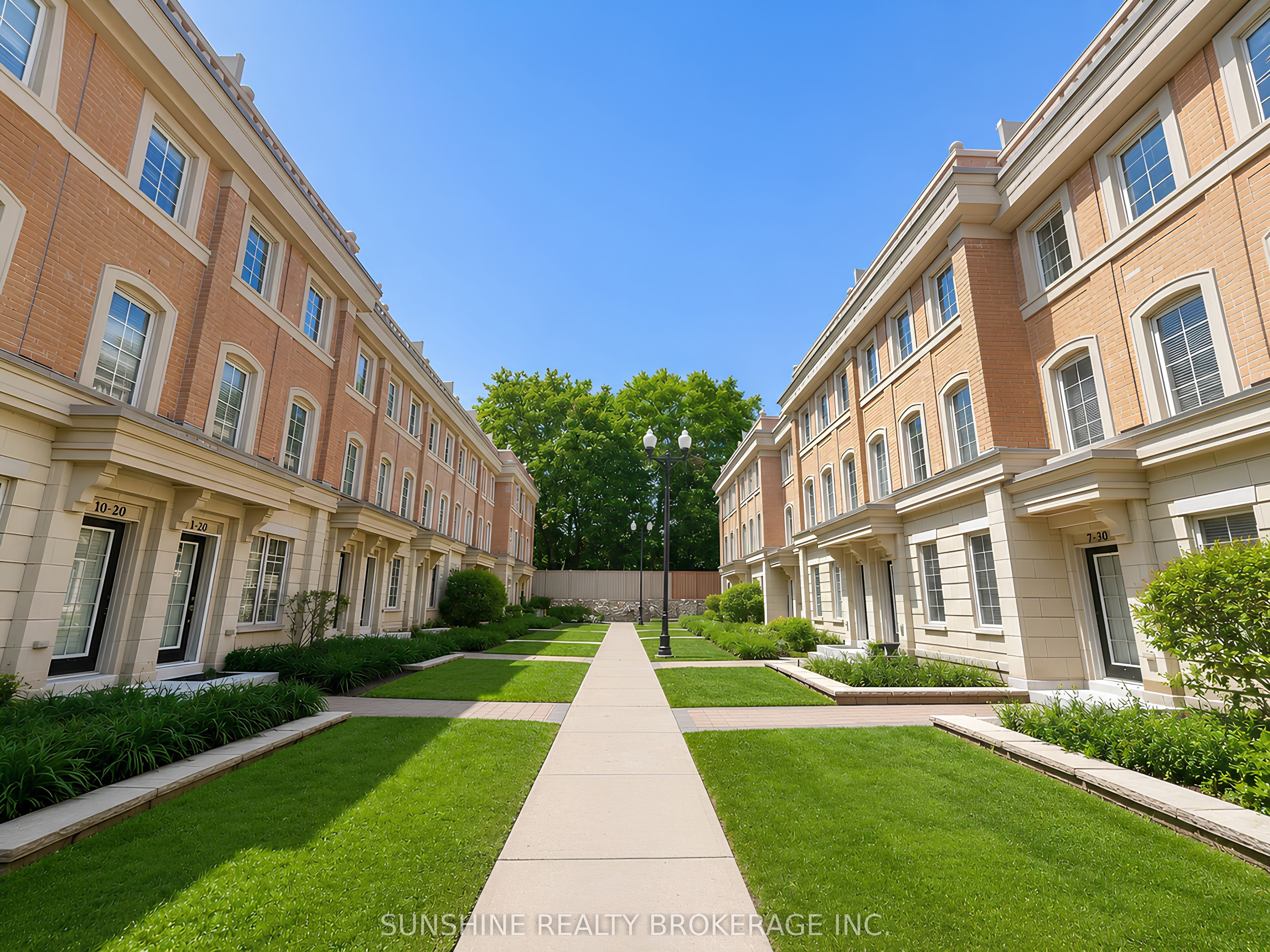 12-20 Hargrave Lane, Toronto, ON, M4N 0A4