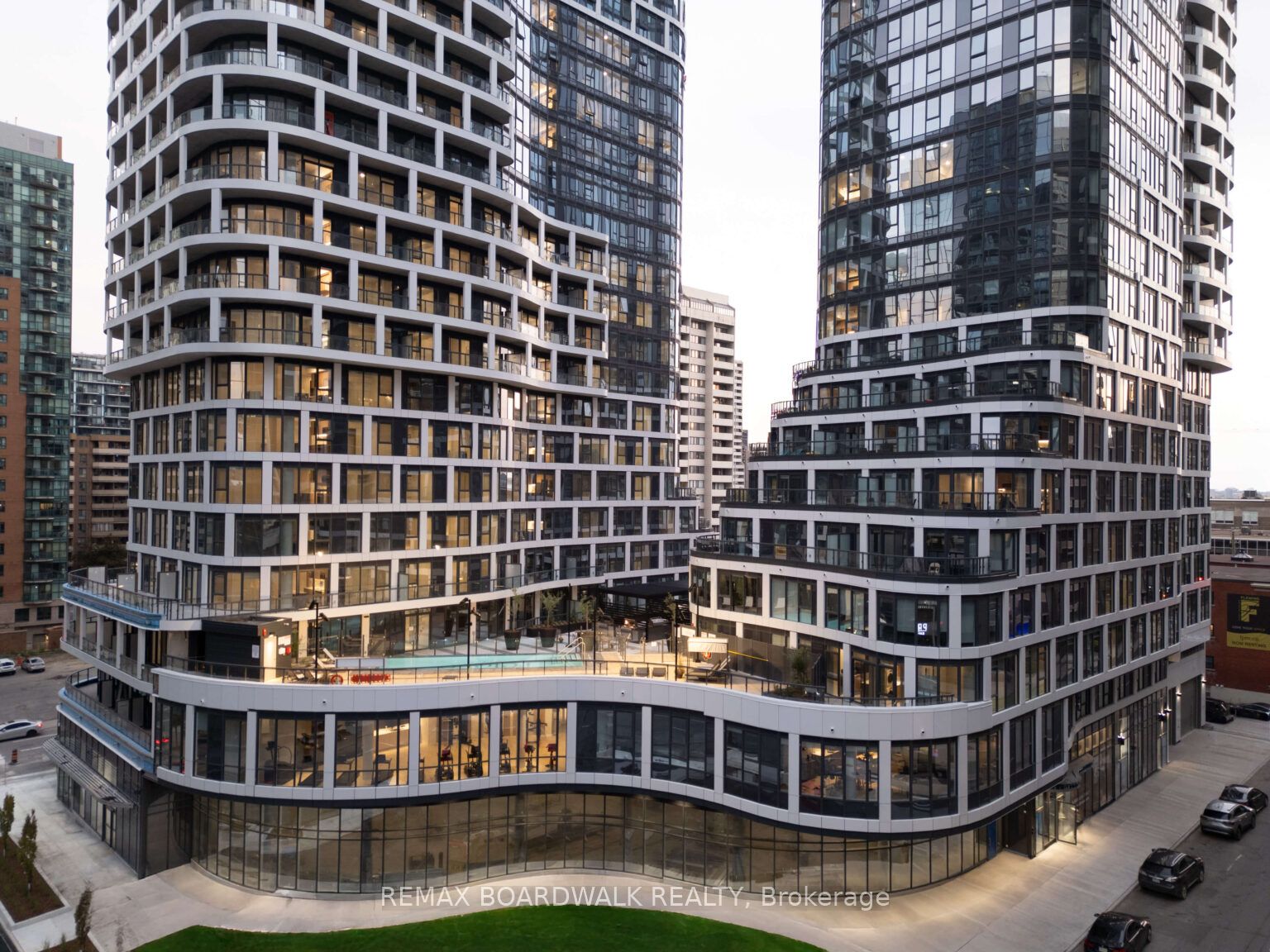 B507-391 Slater Street, Ottawa, ON, K1R 0G7