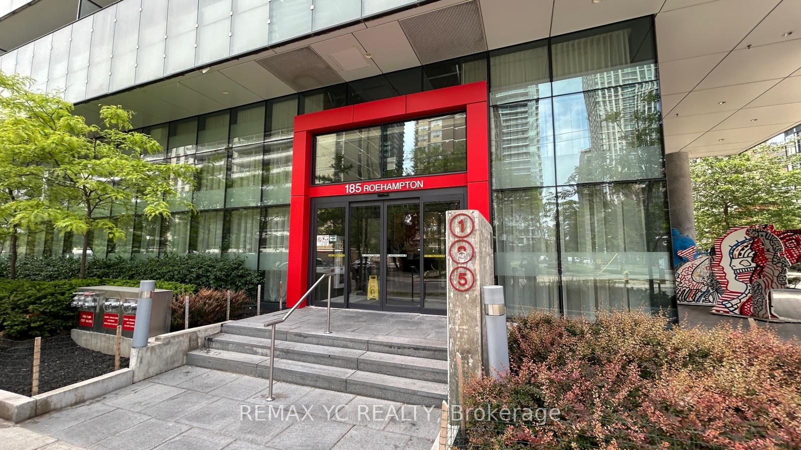 Additional image 2 of 2204-185 Roehampton Avenue, Toronto, ON, M4P 0C6