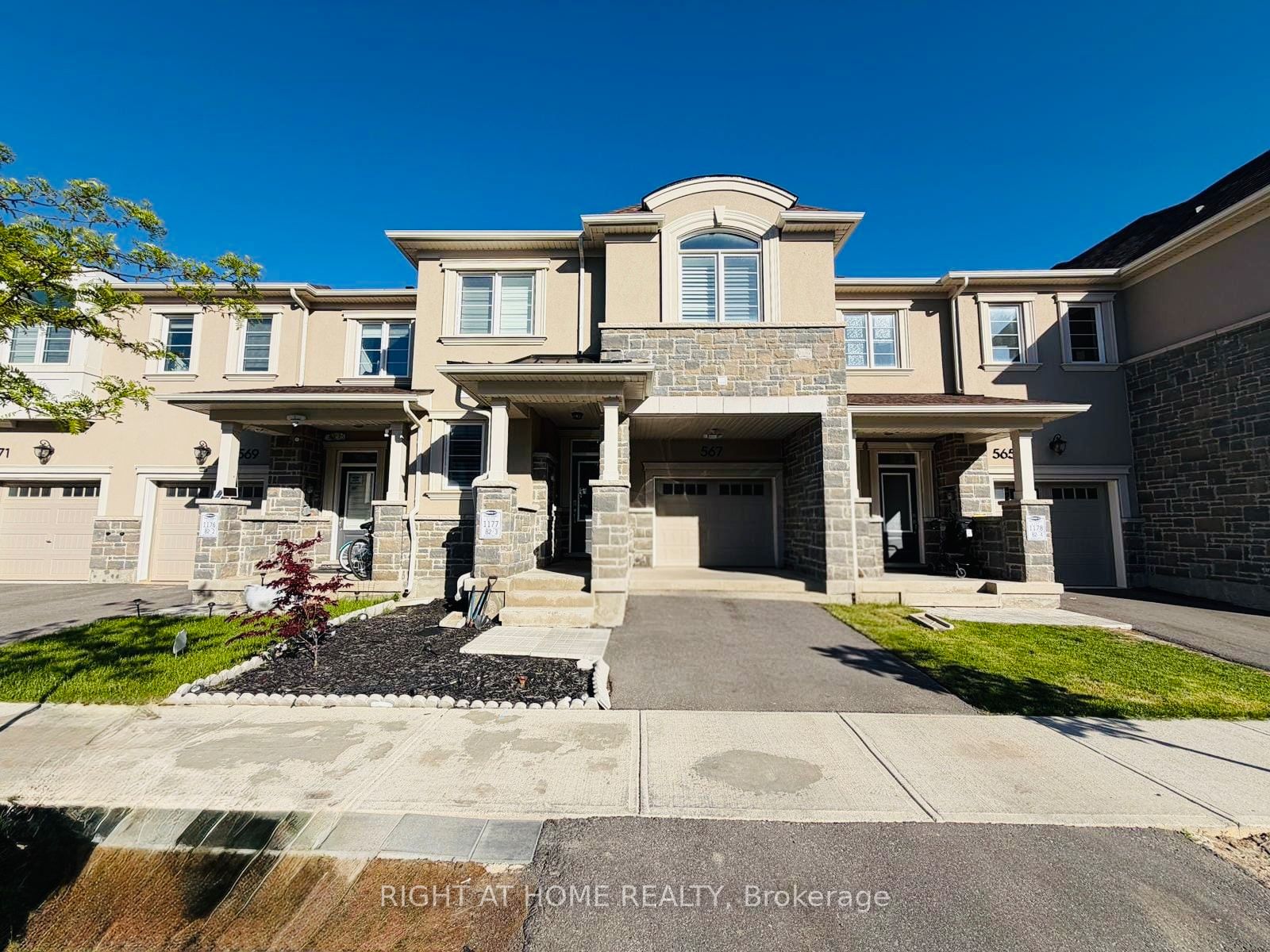 567 Bellflower Court, Milton, ON, L9E 1W5