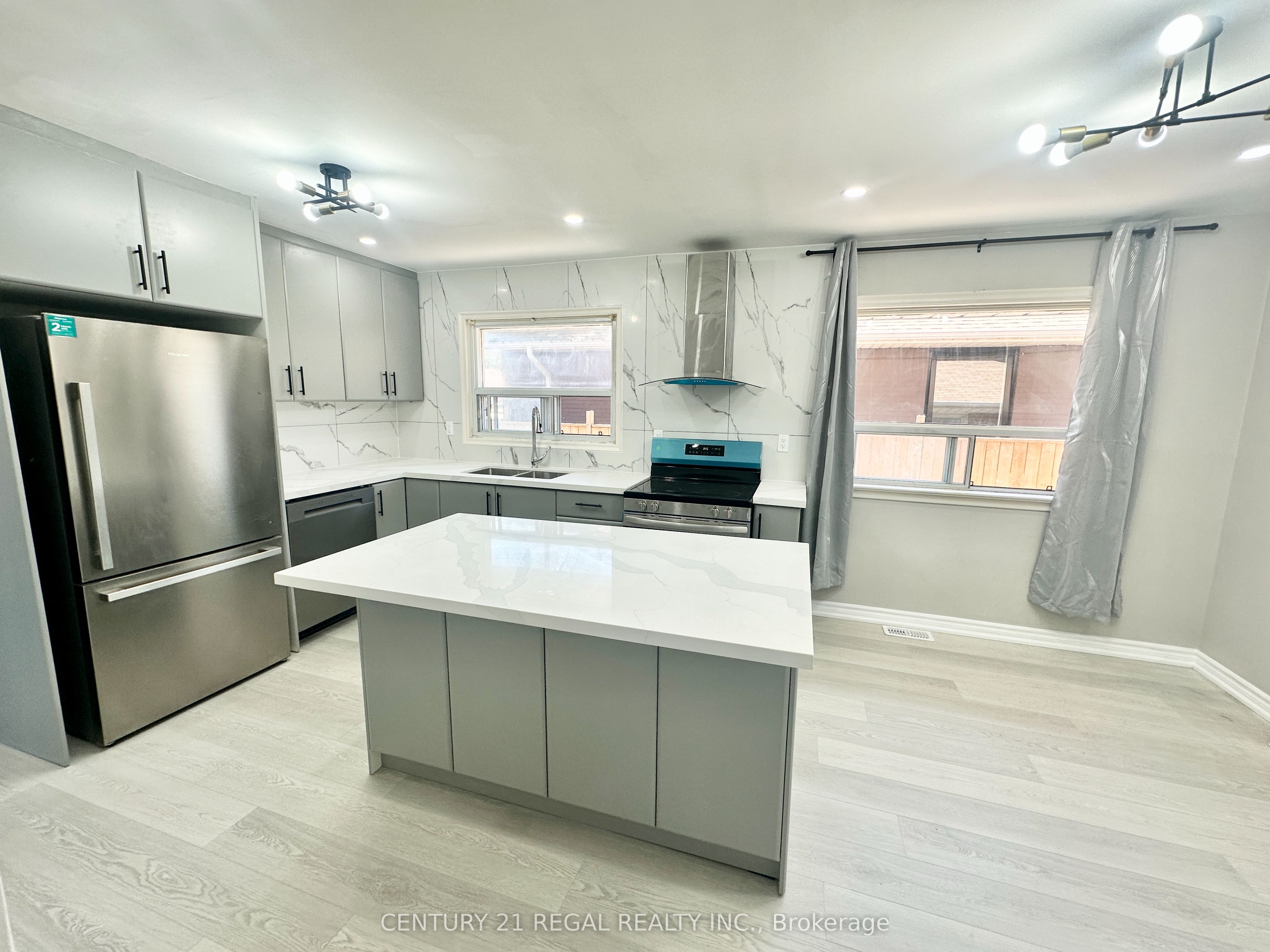Main-14 Reddins Road, Toronto, ON, M1R 4P1