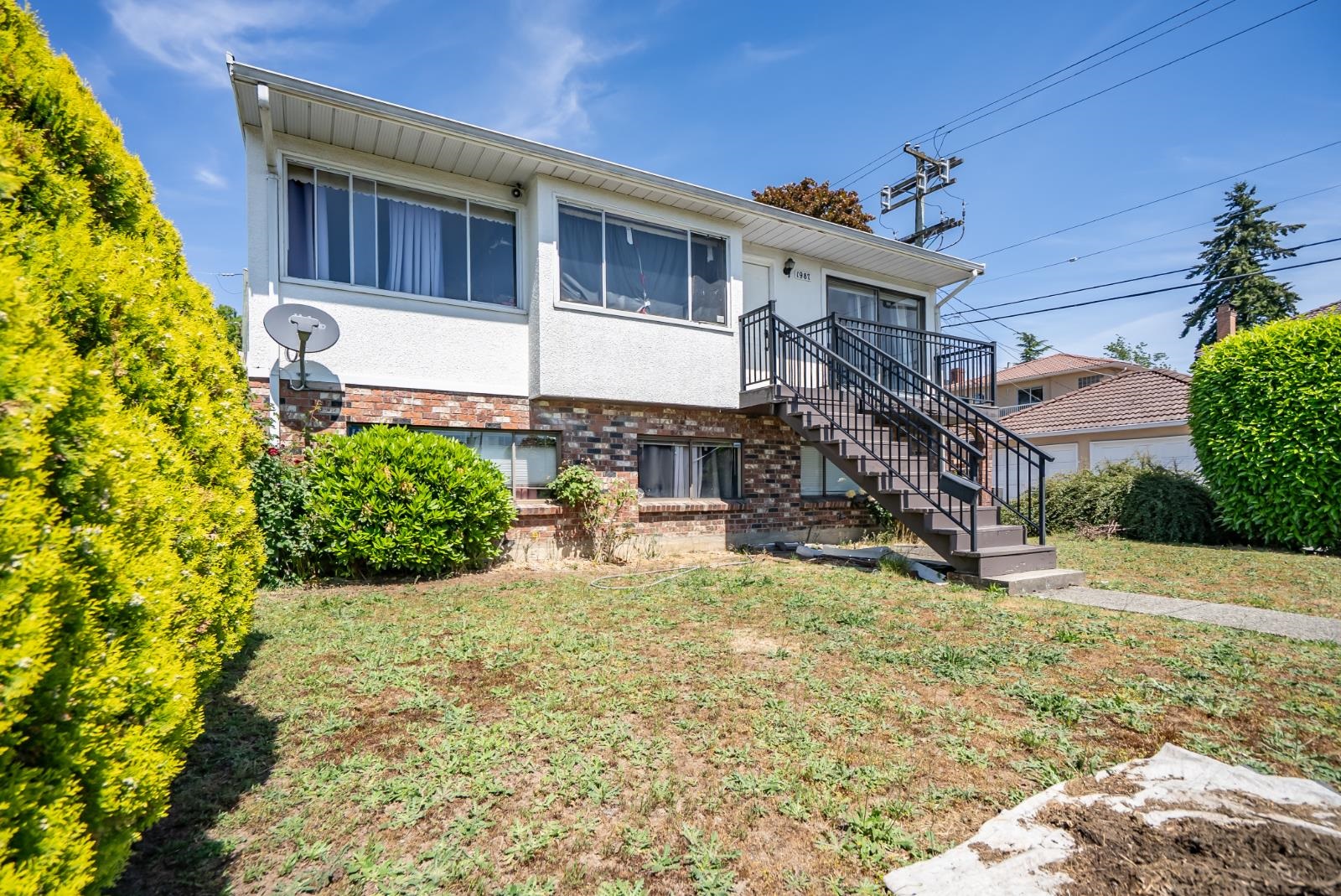 1987 61st Avenue E, Vancouver, BC, V5P 2K2