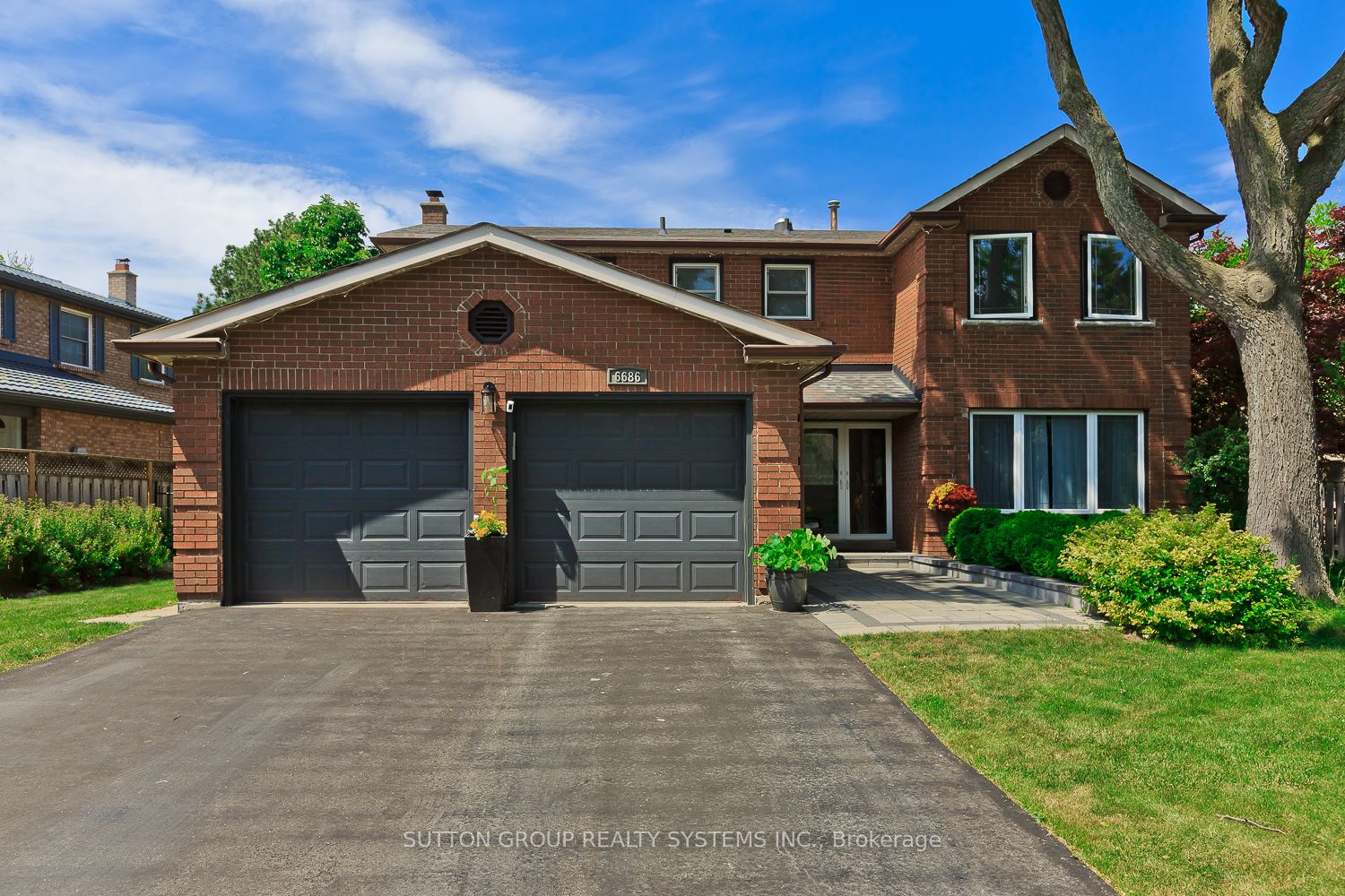 6686 Barrisdale Drive, Mississauga, ON, L5N 2H3