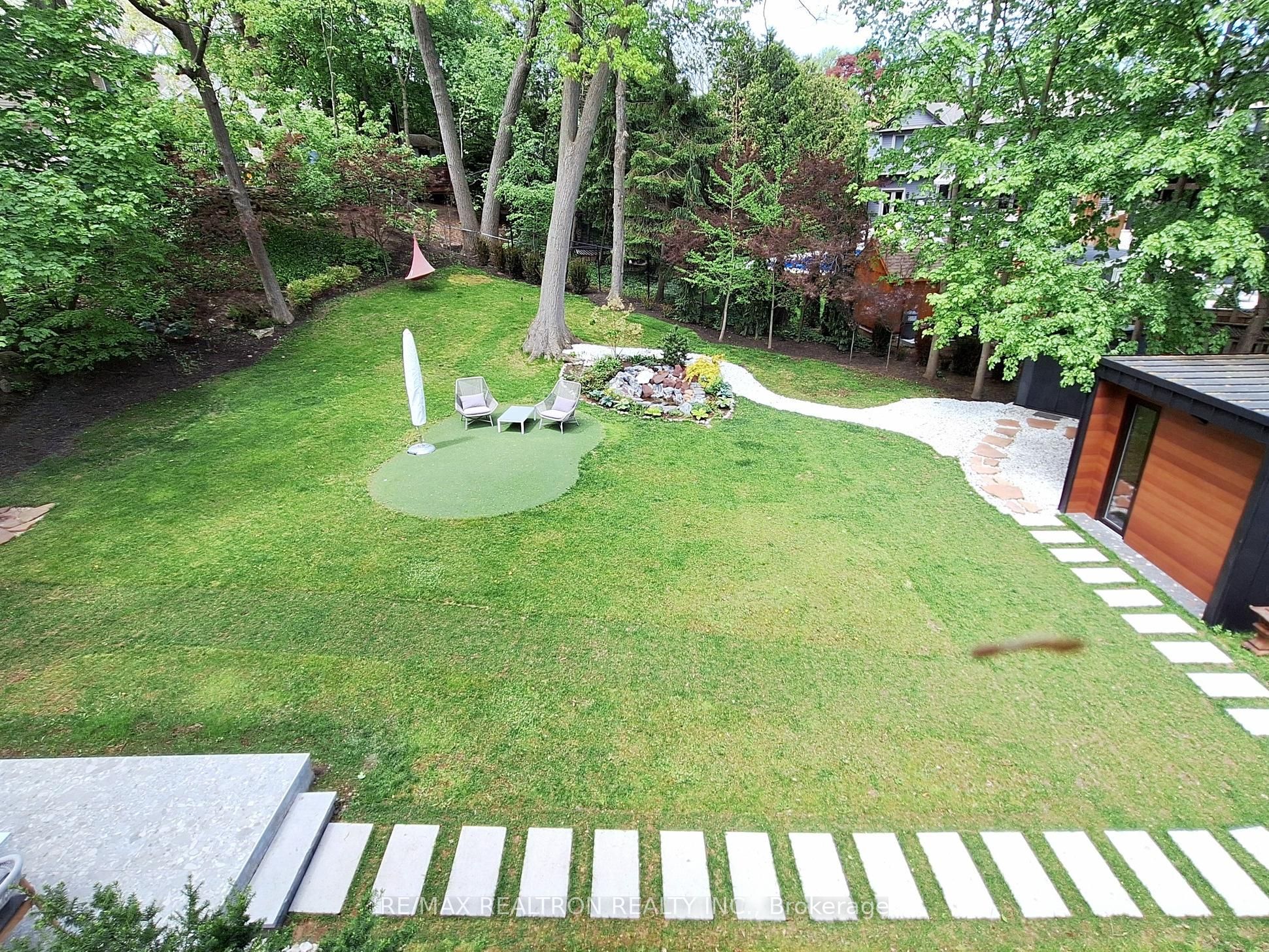 8 Breezewood Drive, Toronto, ON, M8Y 2C1 photo 5