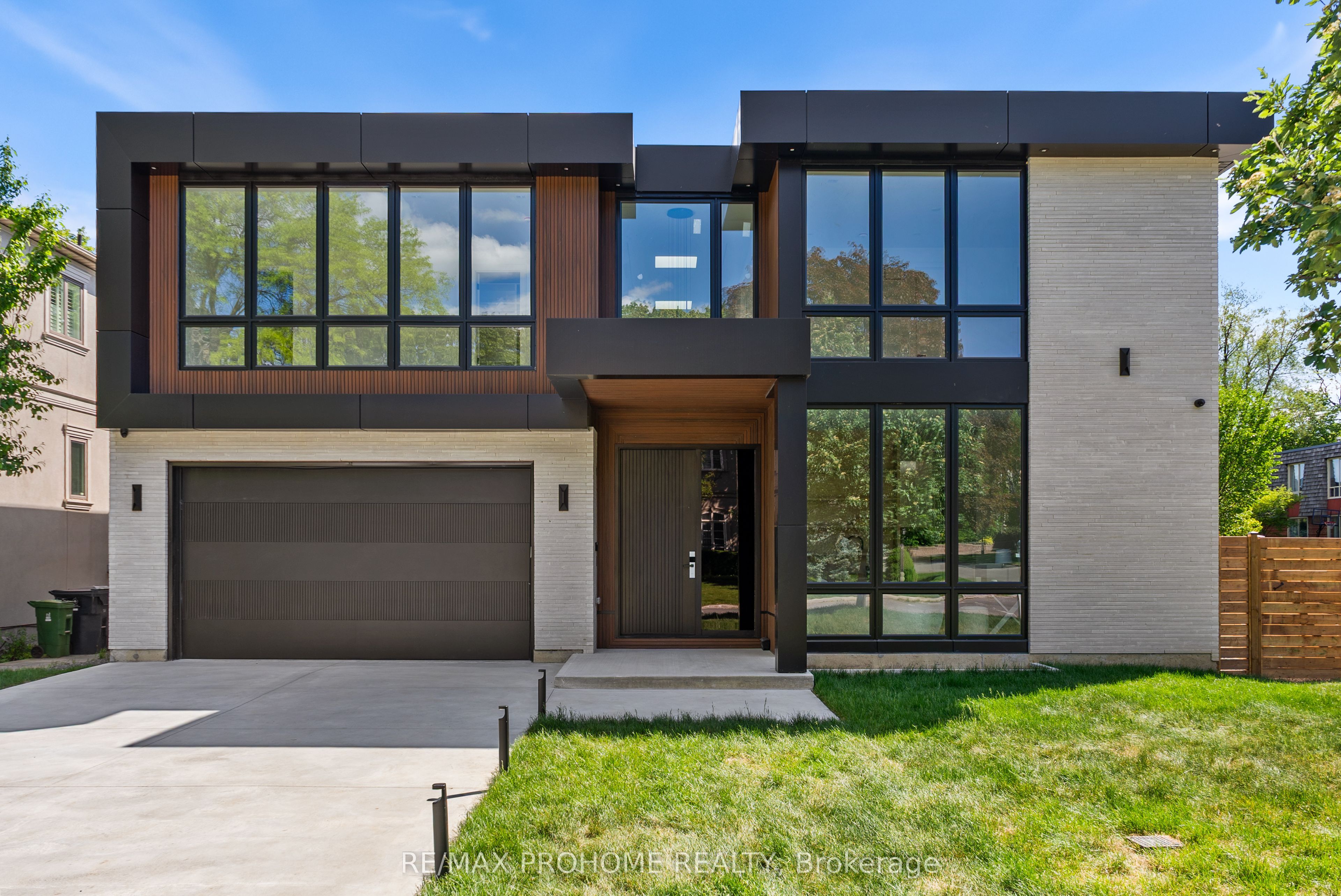 15 Aldershot Crescent, Toronto, ON, M2P 1L7