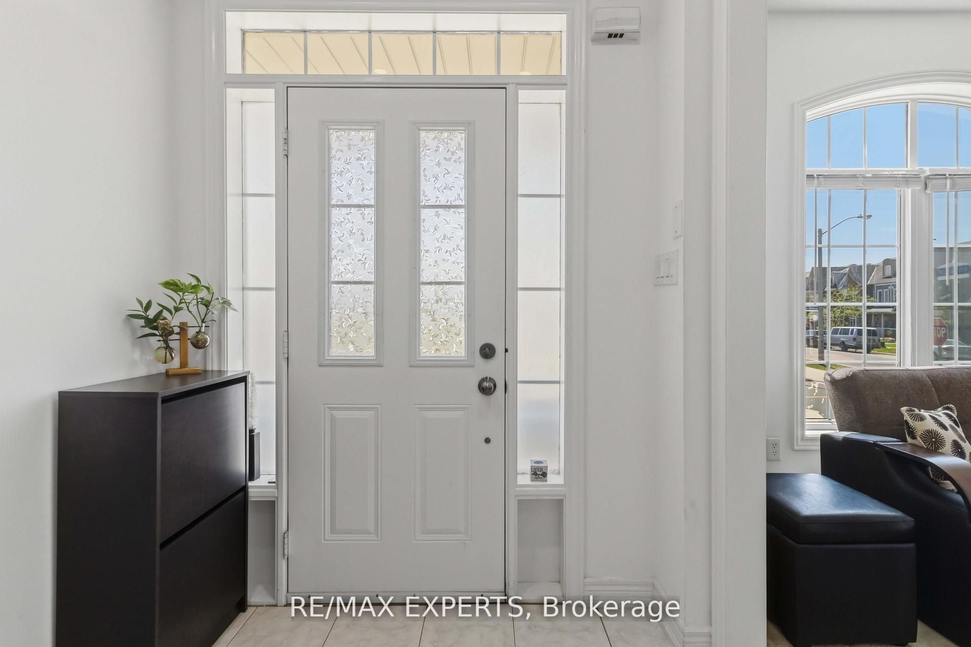 245 Isaac Devins Boulevard, Toronto, ON, M9M 0B6 photo 4