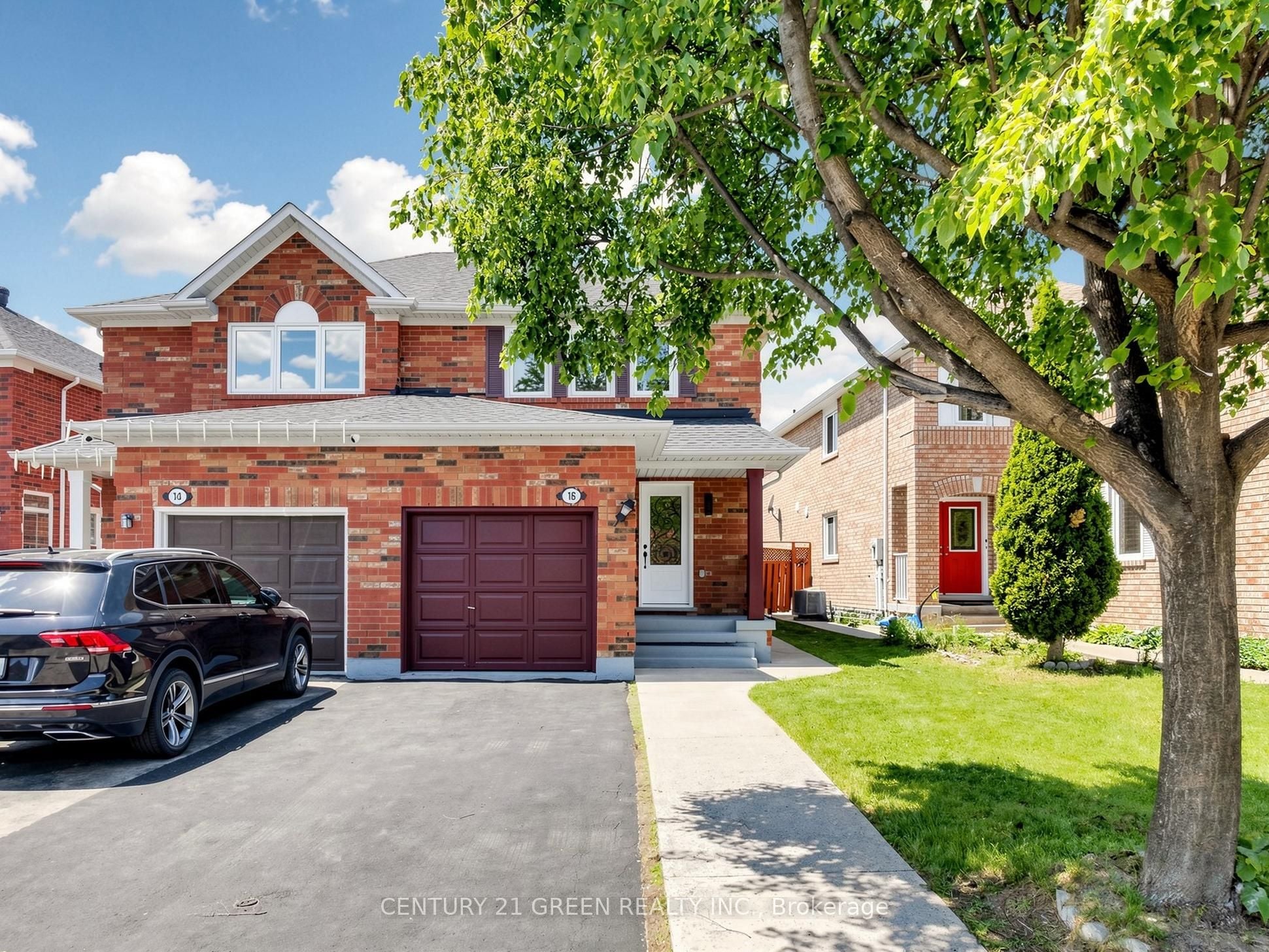 16 Mount Fuji Crescent, Brampton, ON, L6R 2L3 photo 2