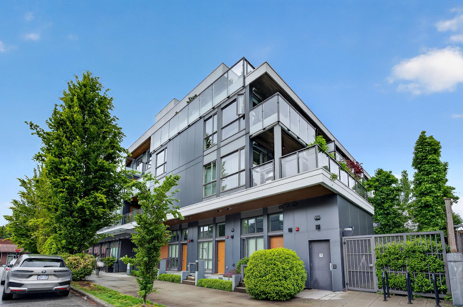 Additional image 2 of 308-209 20 Avenue E, Vancouver, BC, V5V 1M2