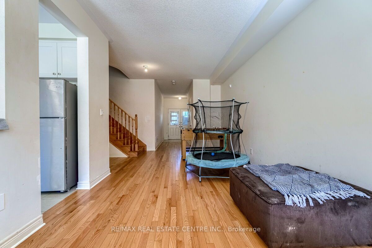 1193 Kettering Drive, Oshawa, ON, L1K 1A6 photo 3
