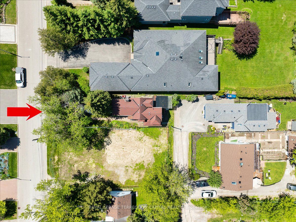 260 Douglas Road, Richmond Hill, ON, L4E 3H7 photo 4