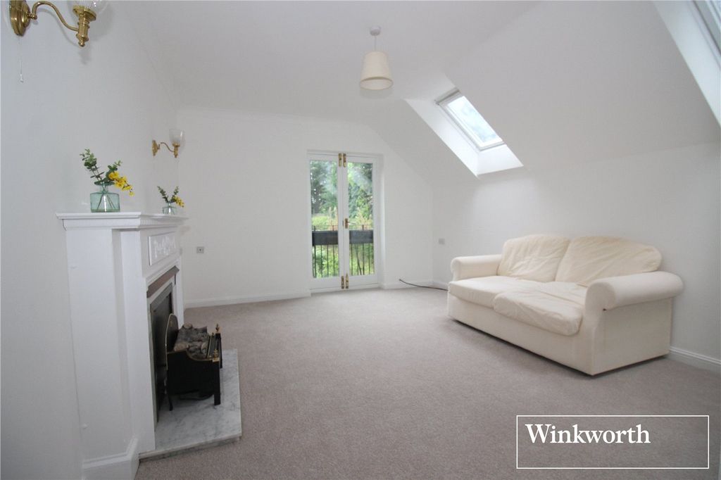 Additional image 4 of 1 bed flat for saleWatling Street, Radlett, Hertfordshire WD7