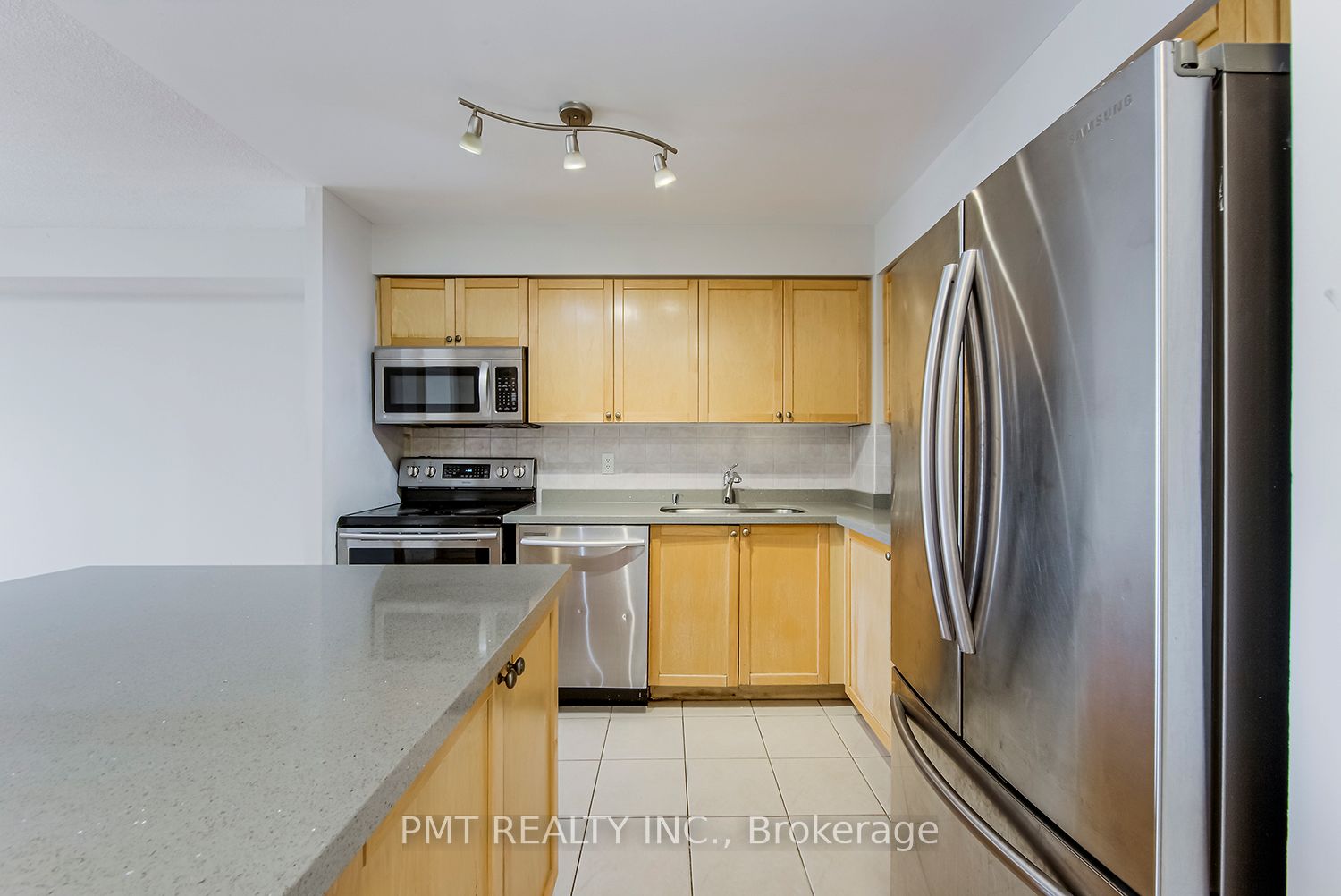 2012-55 Strathaven Drive, Mississauga, ON, L5R 4G9 photo 5