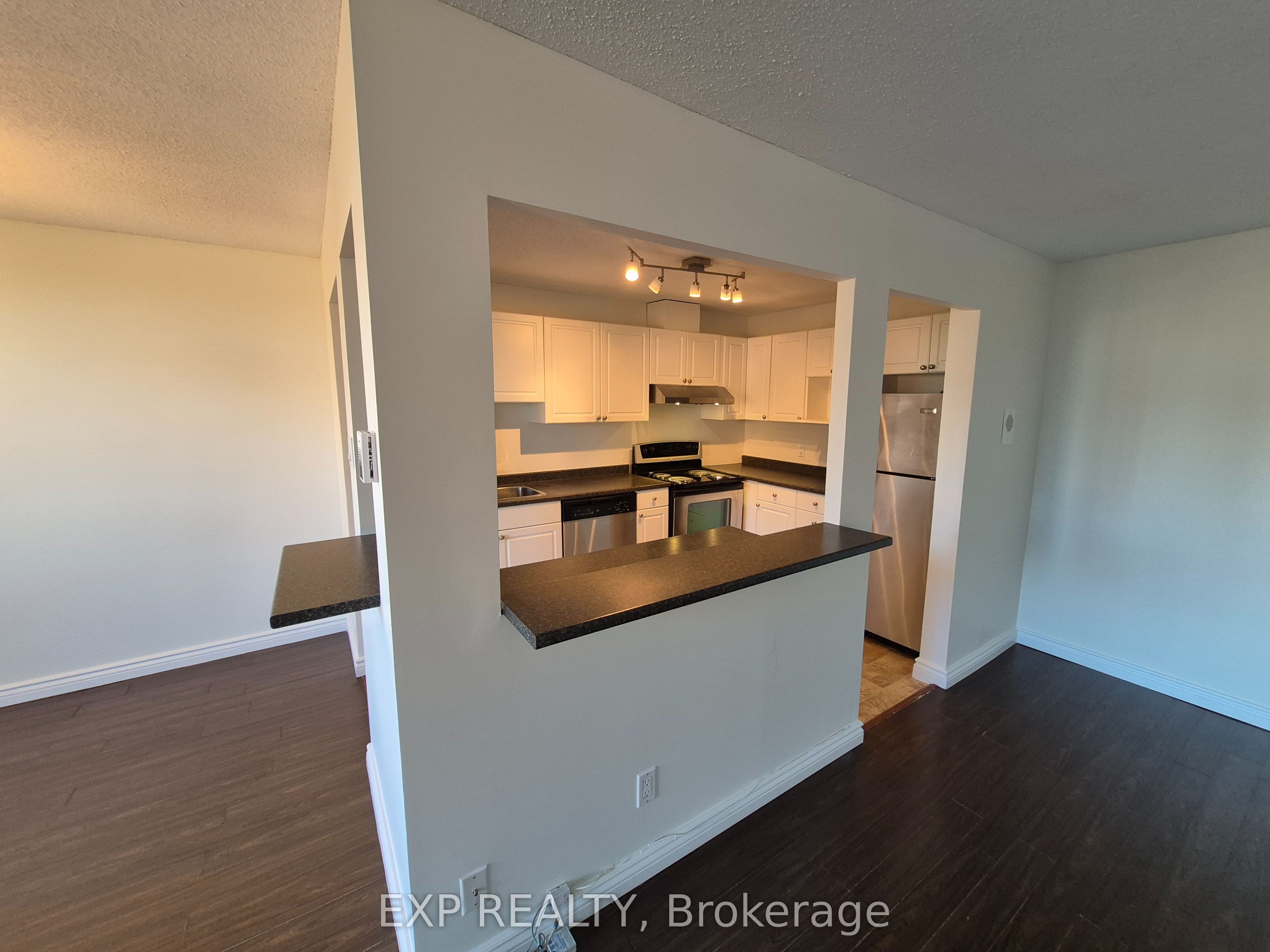 Additional image 3 of 1013-1505 Baseline Road, Ottawa, ON, K2C 3L4