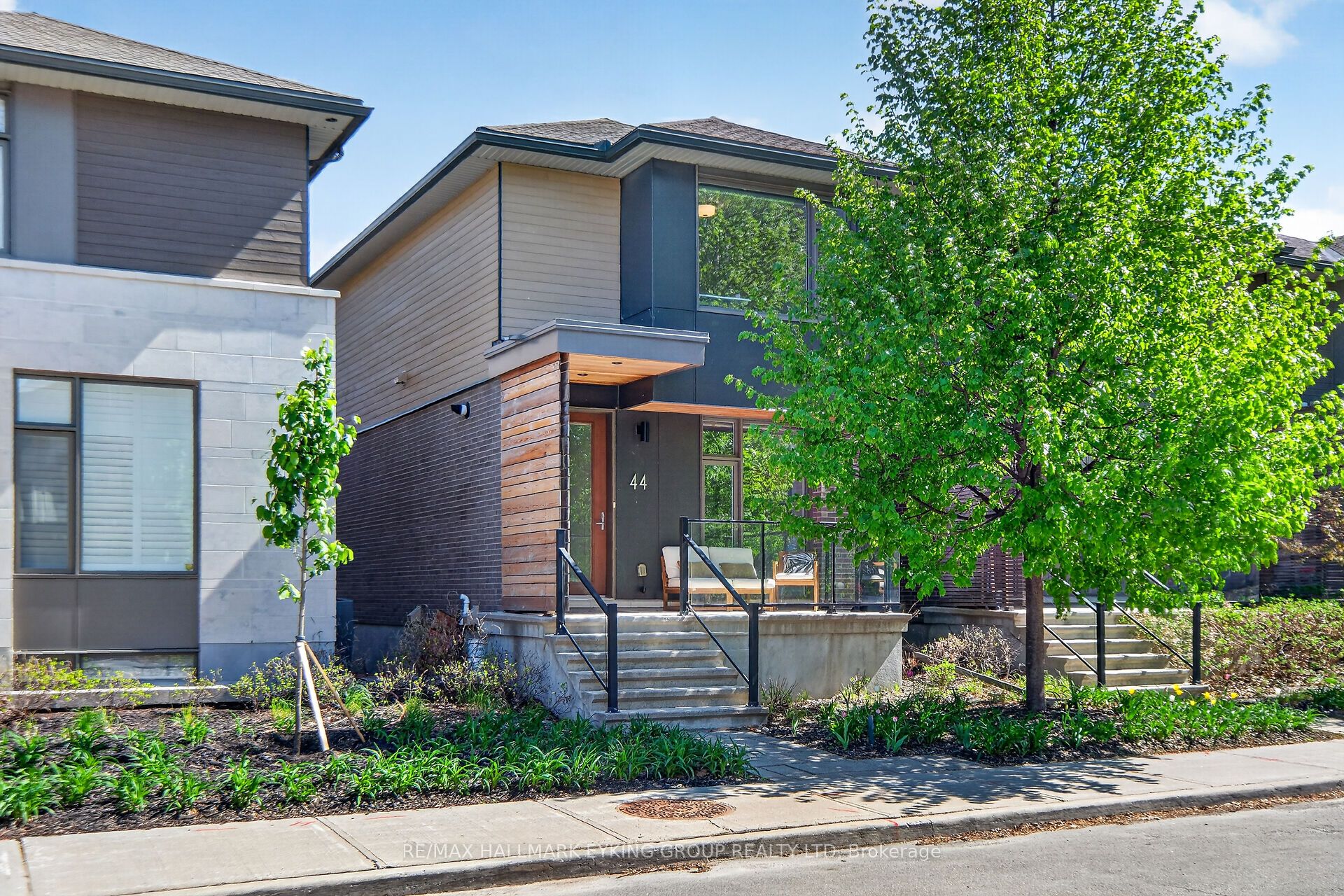 44 Telmon Street, Ottawa, ON, K1S 5P7