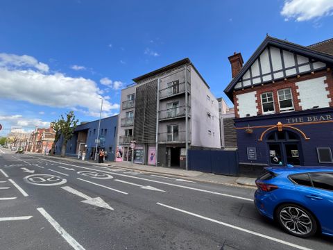 108 Lewes Road, Brighton, East Sussex BN2