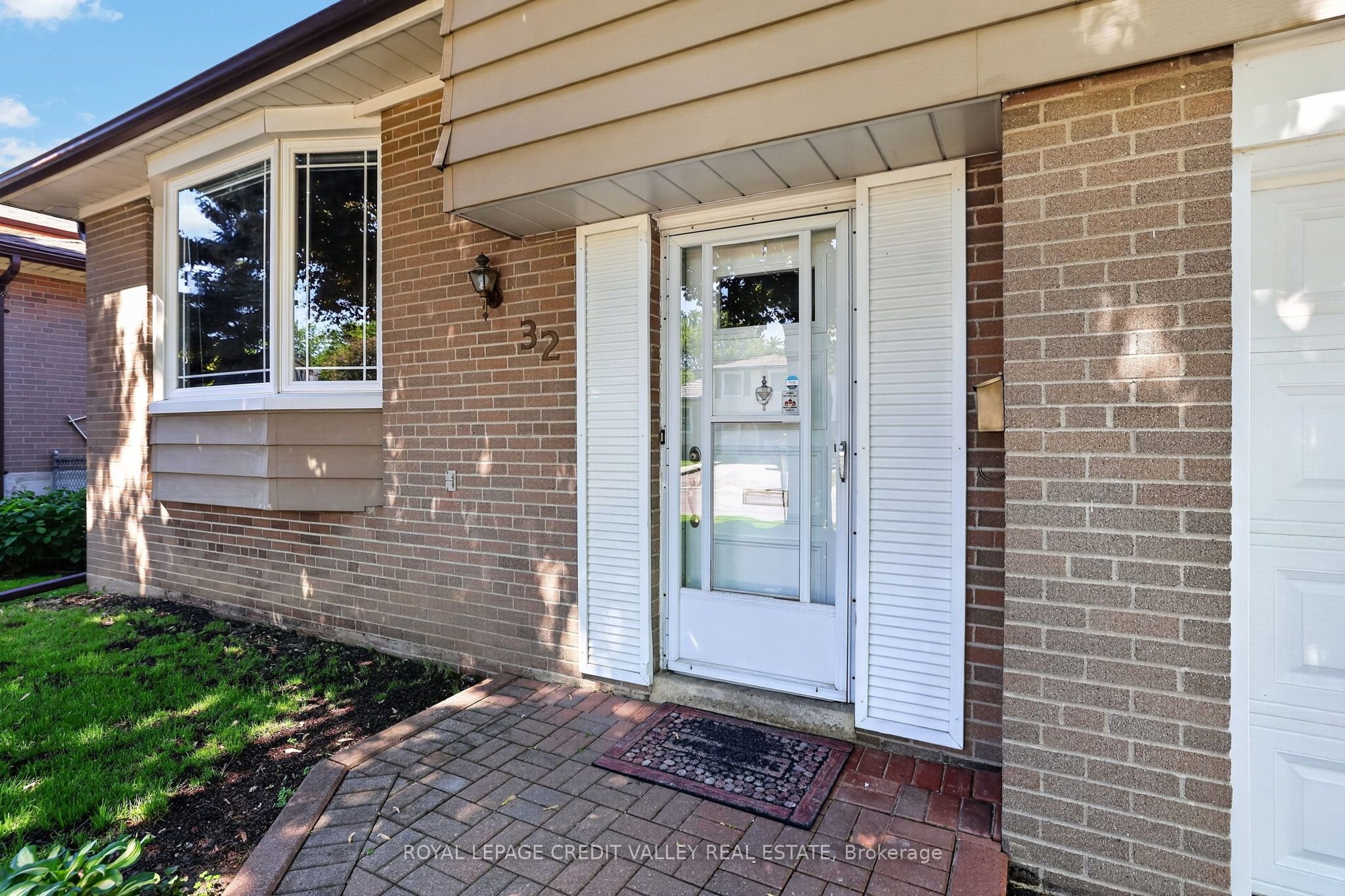 32 Farmington Drive, Brampton, ON, L6W 2V2 photo 4