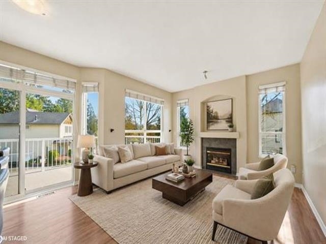 23800 Kanaka Way, Maple Ridge, BC, V2W 1E5 photo 2
