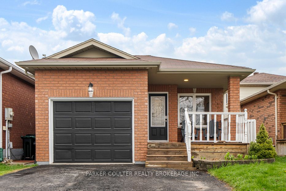 138 Benson Drive, Barrie, ON, L4N 7Y3