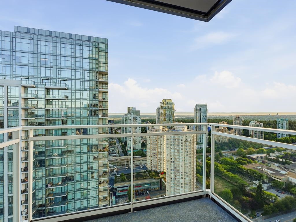 3903-4670 Assembly Way, Burnaby, BC, V5H 0H3 photo 4