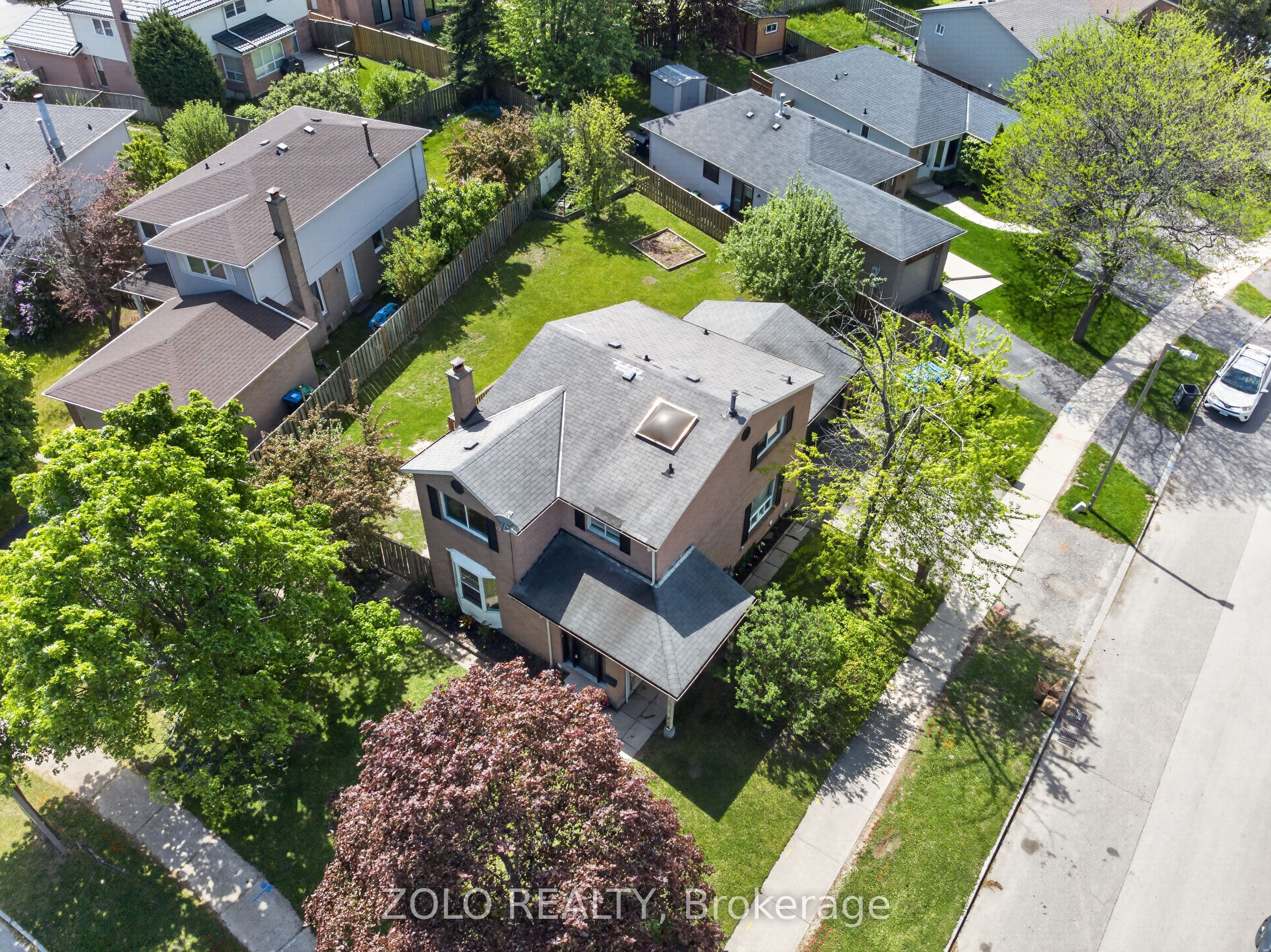 6166 Kindree Circle, Mississauga, ON, L5N 3C2 photo 4