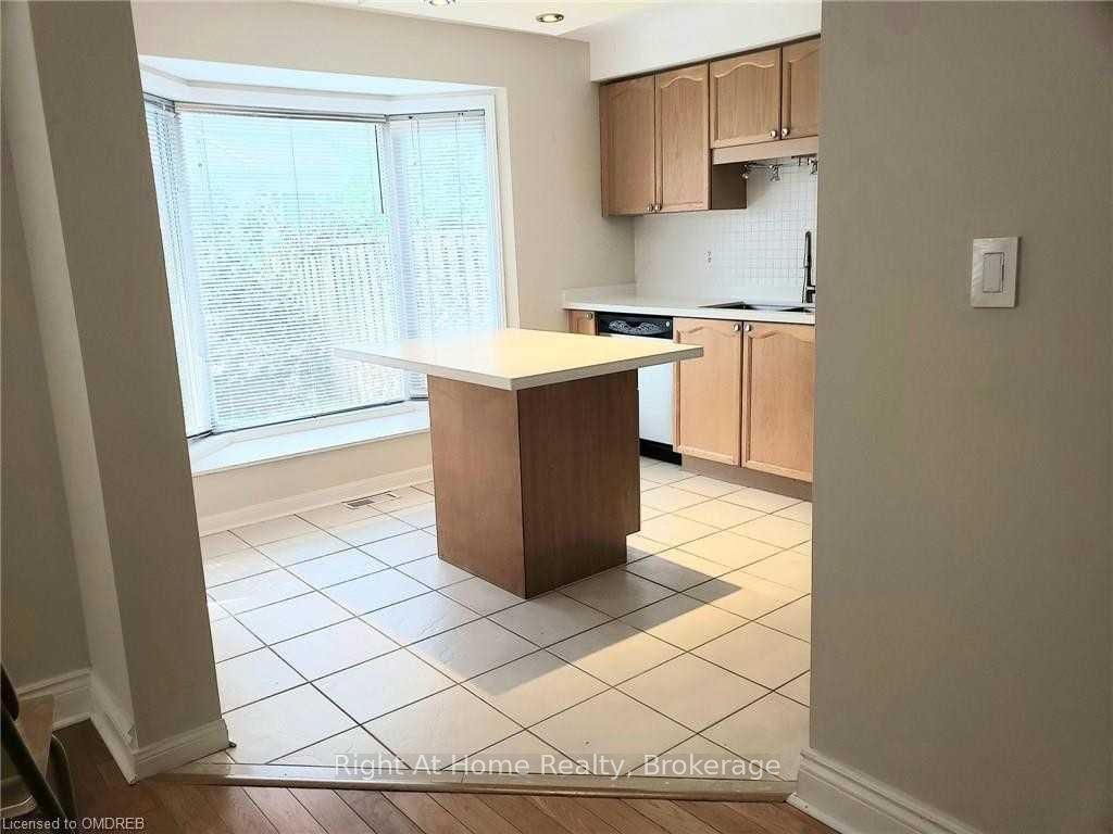 Additional image 6 of 2467 Carberry Way, Oakville, ON, L6M 4S5