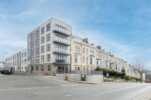 Greenbank Terrace, Greenbank, Plymouth PL4