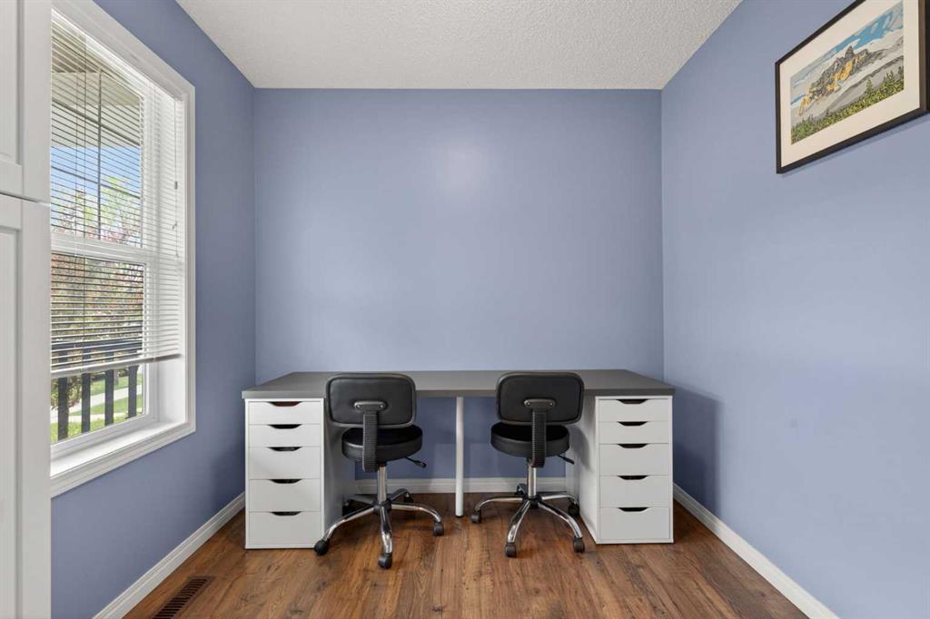 183 Copperpond Street SE, Calgary, AB, T2Z 5B5 photo 4